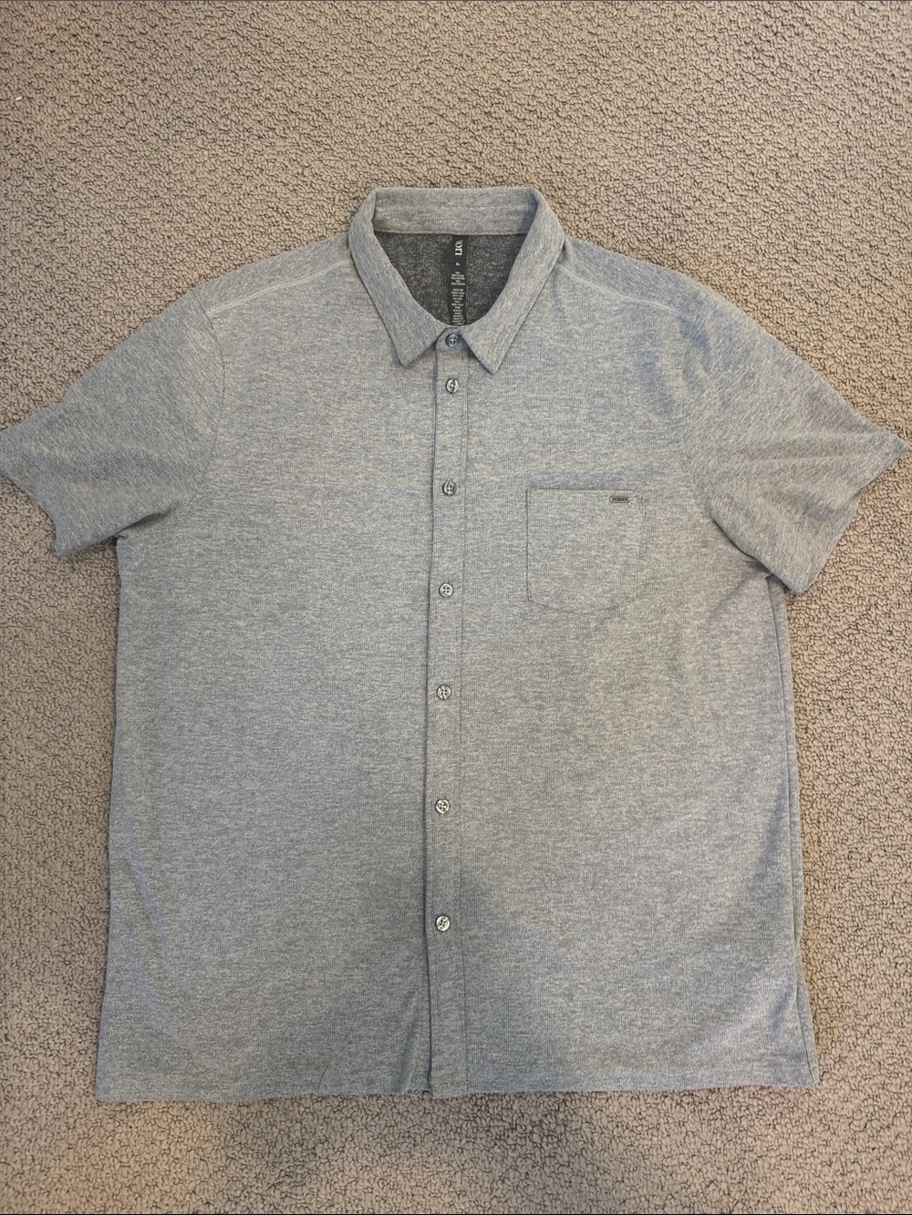 Vuori Heather Grey Short-Sleeve Button-Down Shirt
